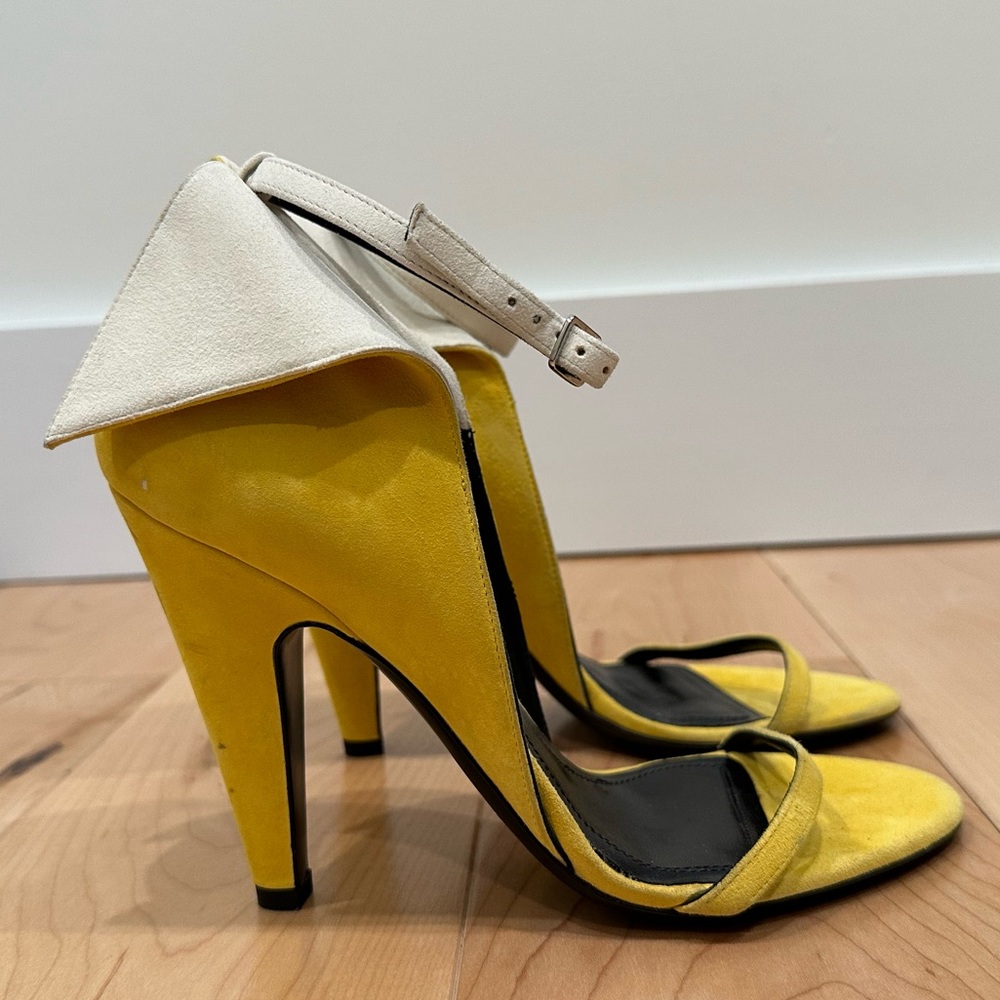 Calvin Klein Yellow Suede Heels, Size 37